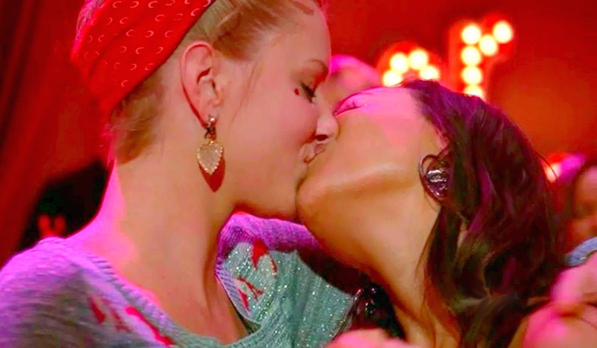 Lesbian kiss fanfic tongue
