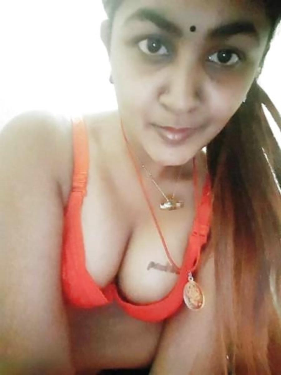 Sexy indian girl nude selfie