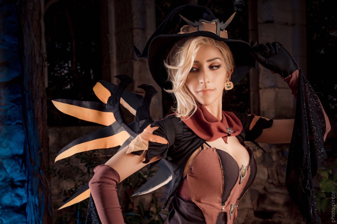 Pancake reccomend witch mercy cosplay