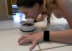 Darling washes dishes nude begs