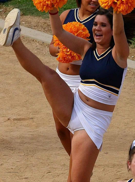 Cheerleader pantie picture upskirt
