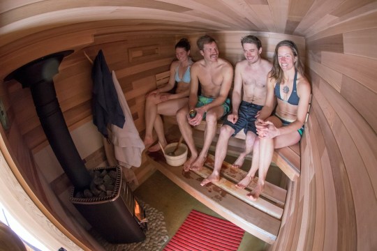 Friends sauna