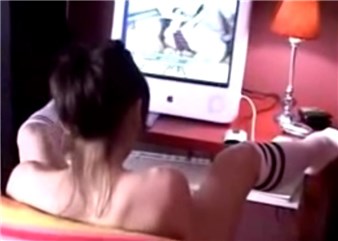 Bullseye reccomend girlfriend watching porn while